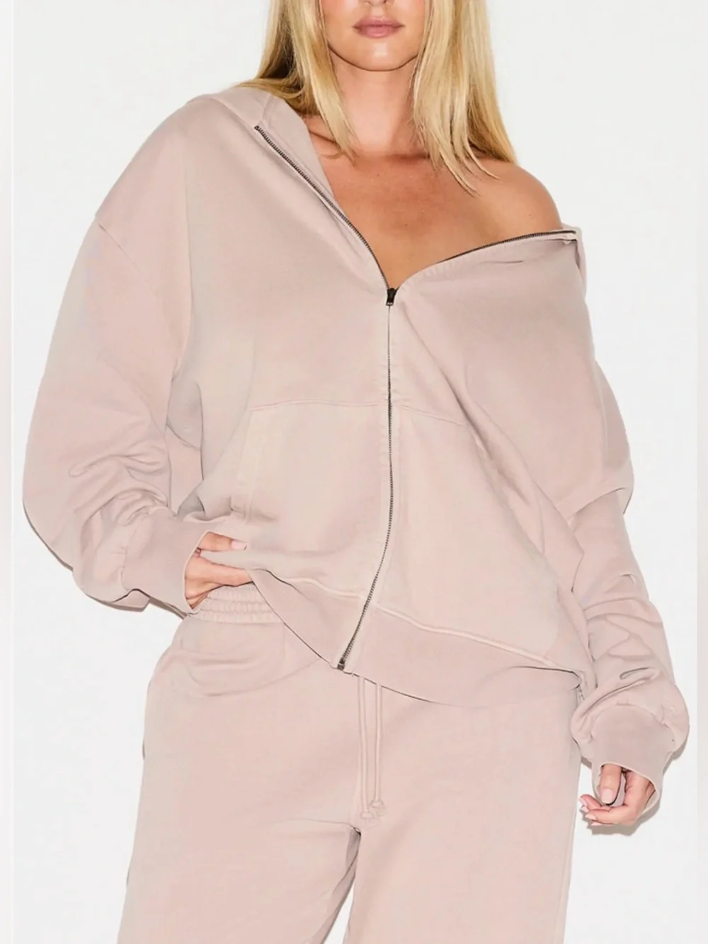 SKIMS Boyfriend Fleece Boxy Zip-Up Hoodie in Light Fawn - Size Small